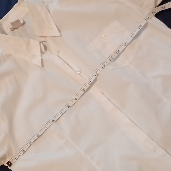 💫Classic White Button-Up Shirt With Pocket - Picture 10 of 10